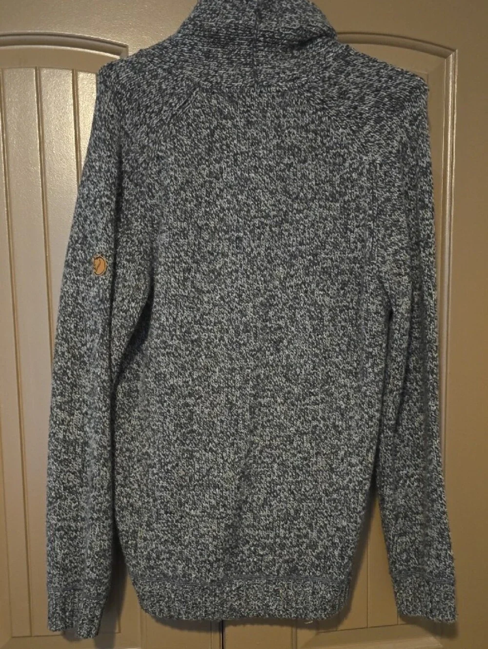 Fjäll Räven Gray Wool Marled Knit Button Collar Sweater